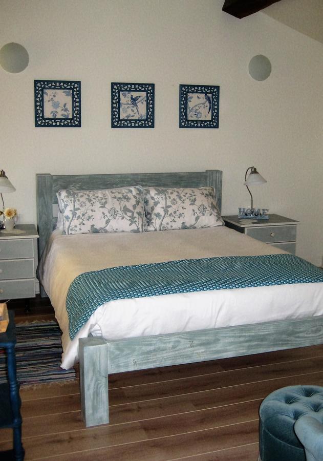 Chambre D'Hotes Oiron, Deux Sevres - Not Near Taize, Burgundy Bed & Breakfast Bilik gambar