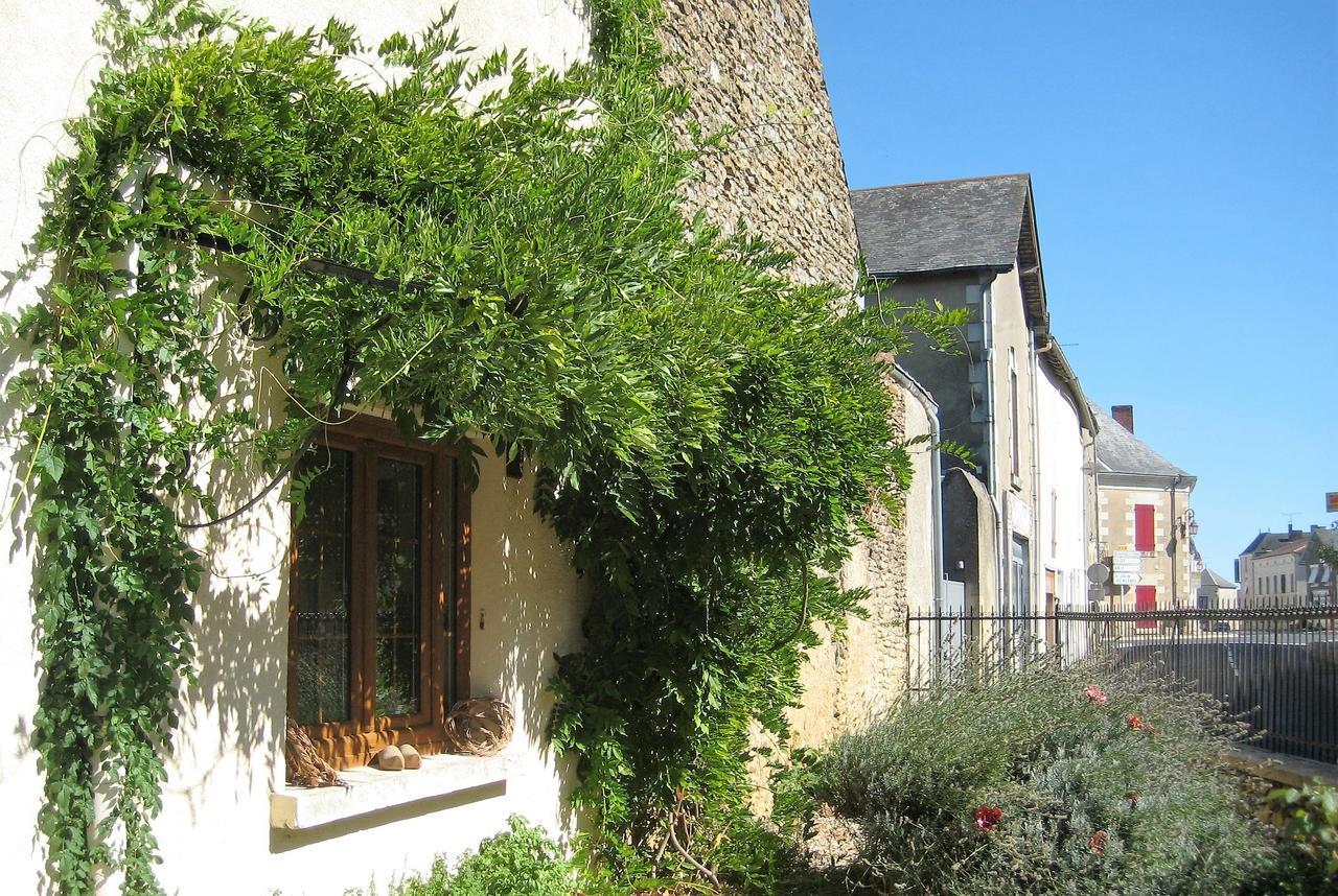Chambre D'Hotes Oiron, Deux Sevres - Not Near Taize, Burgundy Bed & Breakfast Luaran gambar